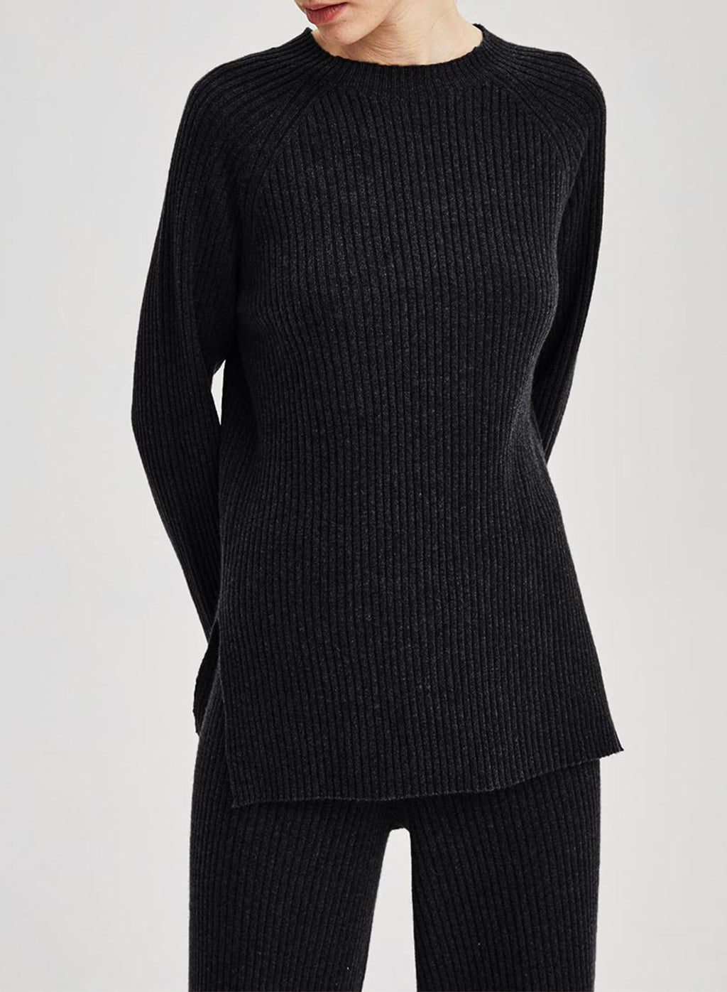 Soft Bottom Slit Cashmere Sweater