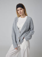 Arbitraria V-neck  Buttoned Sweater