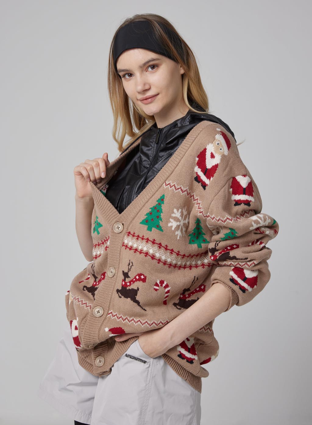 Christmas V-neck Buttoned Sweater