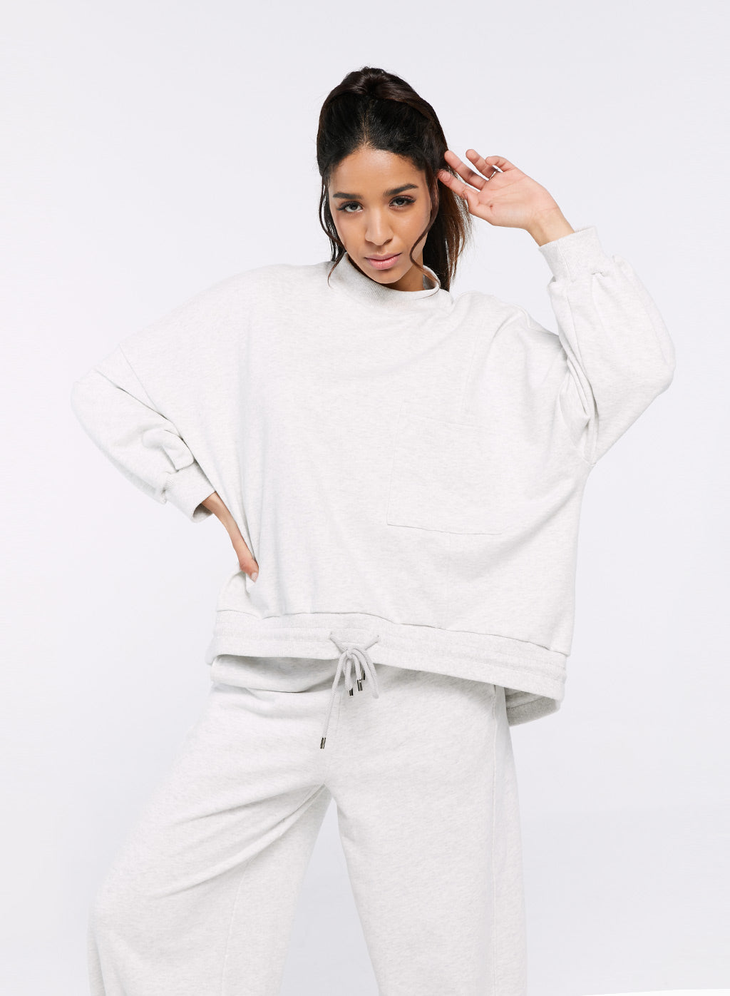 Cloud Sleeve Loose Sweatshirt