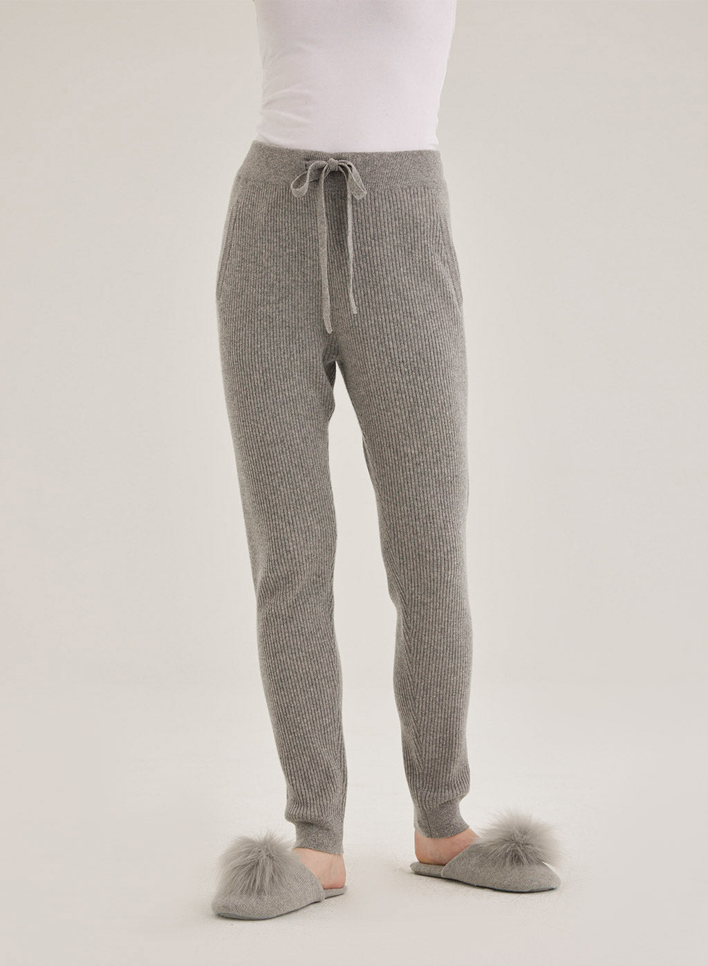 Casual-chic Ribbed Cashmere Joggers