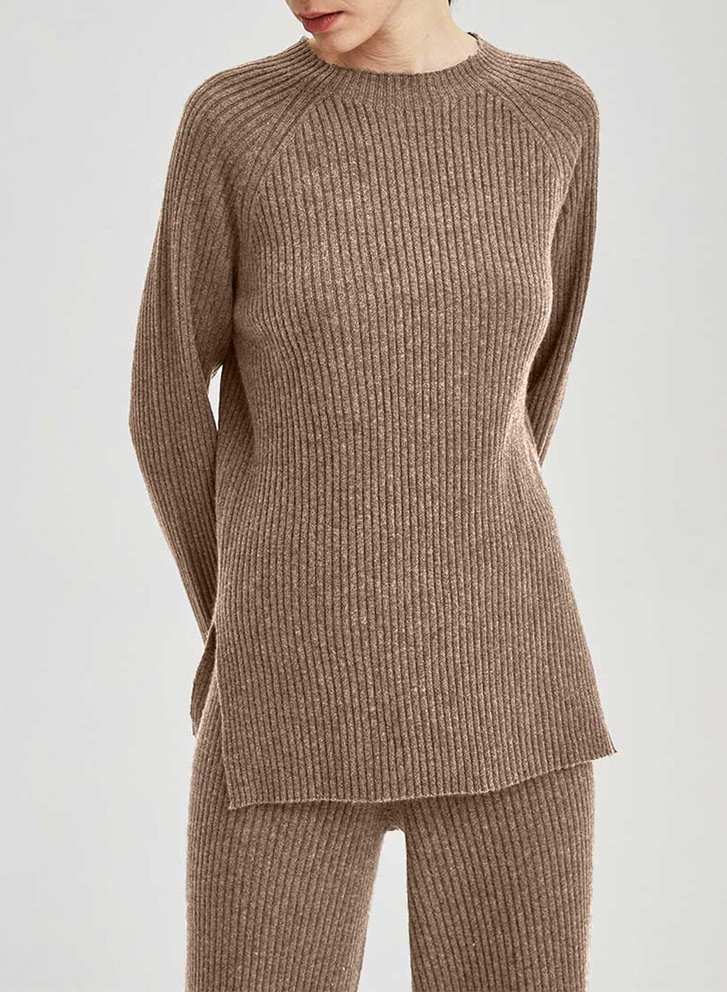 Soft Bottom Slit Cashmere Sweater