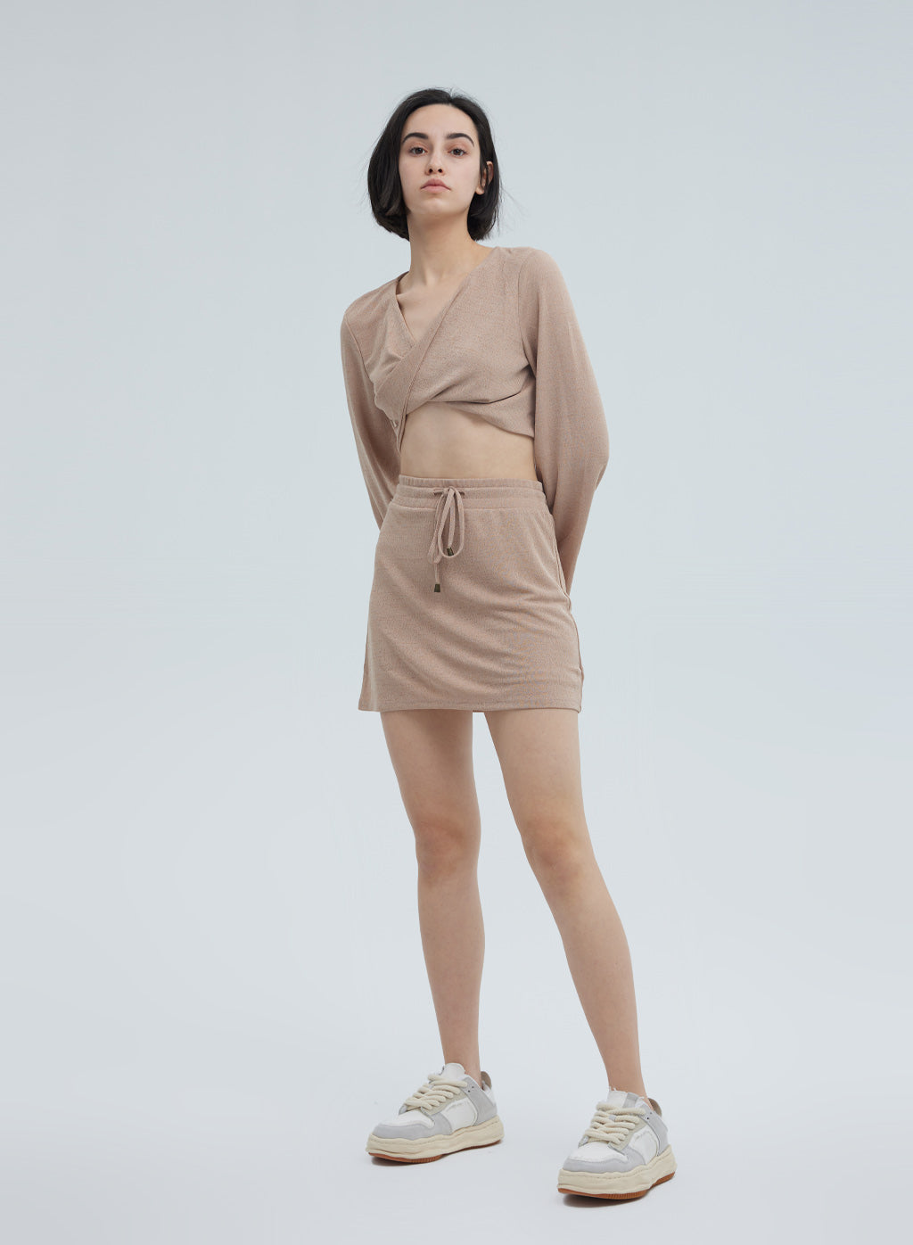 Betsy Front Twist Set