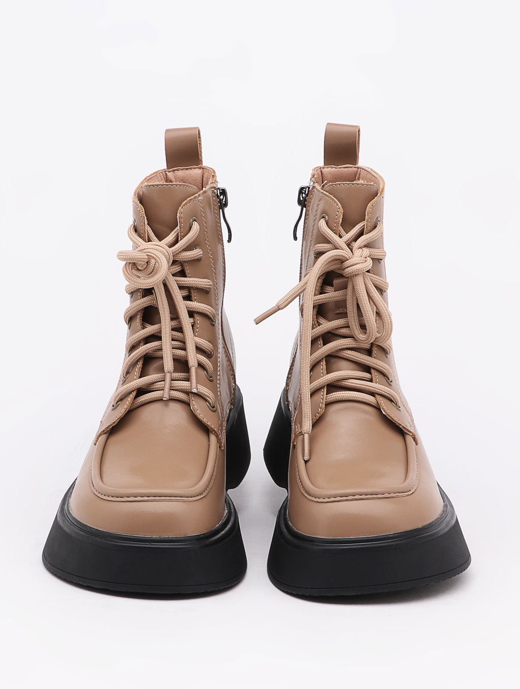 British style lace-up Martin boots