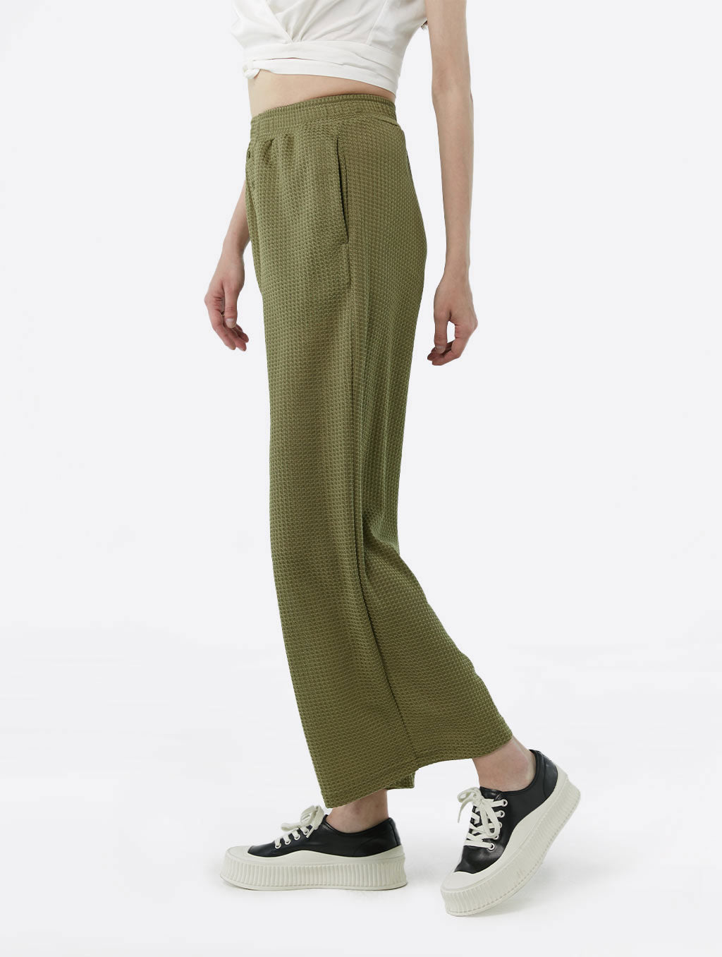 Comfy Classic Cropped Pants