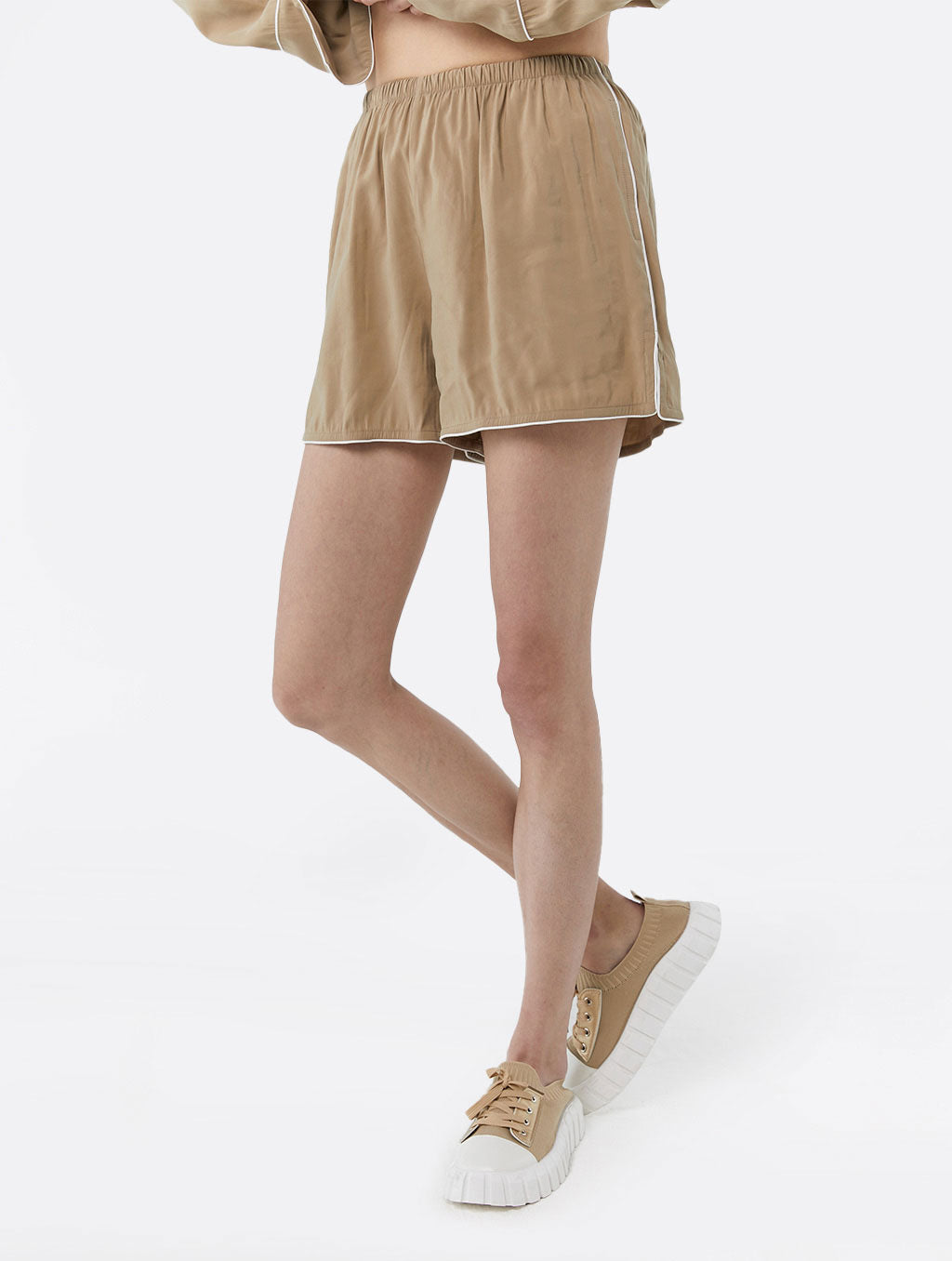 Comfy Piping Shorts