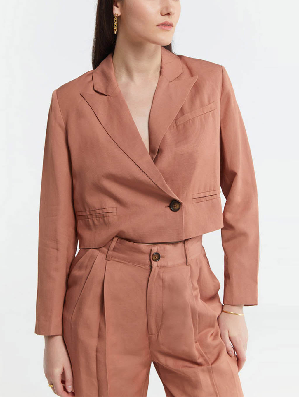 Cropped Single Buttoned Blazer