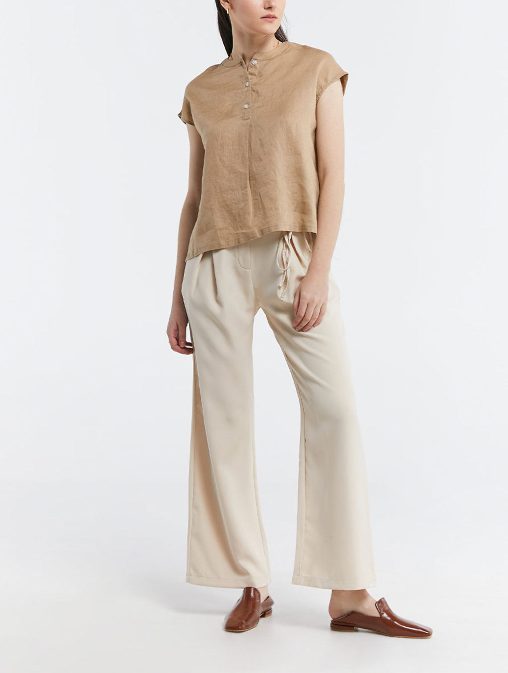 Solid Linen Crewneck Sleeveless Shirt